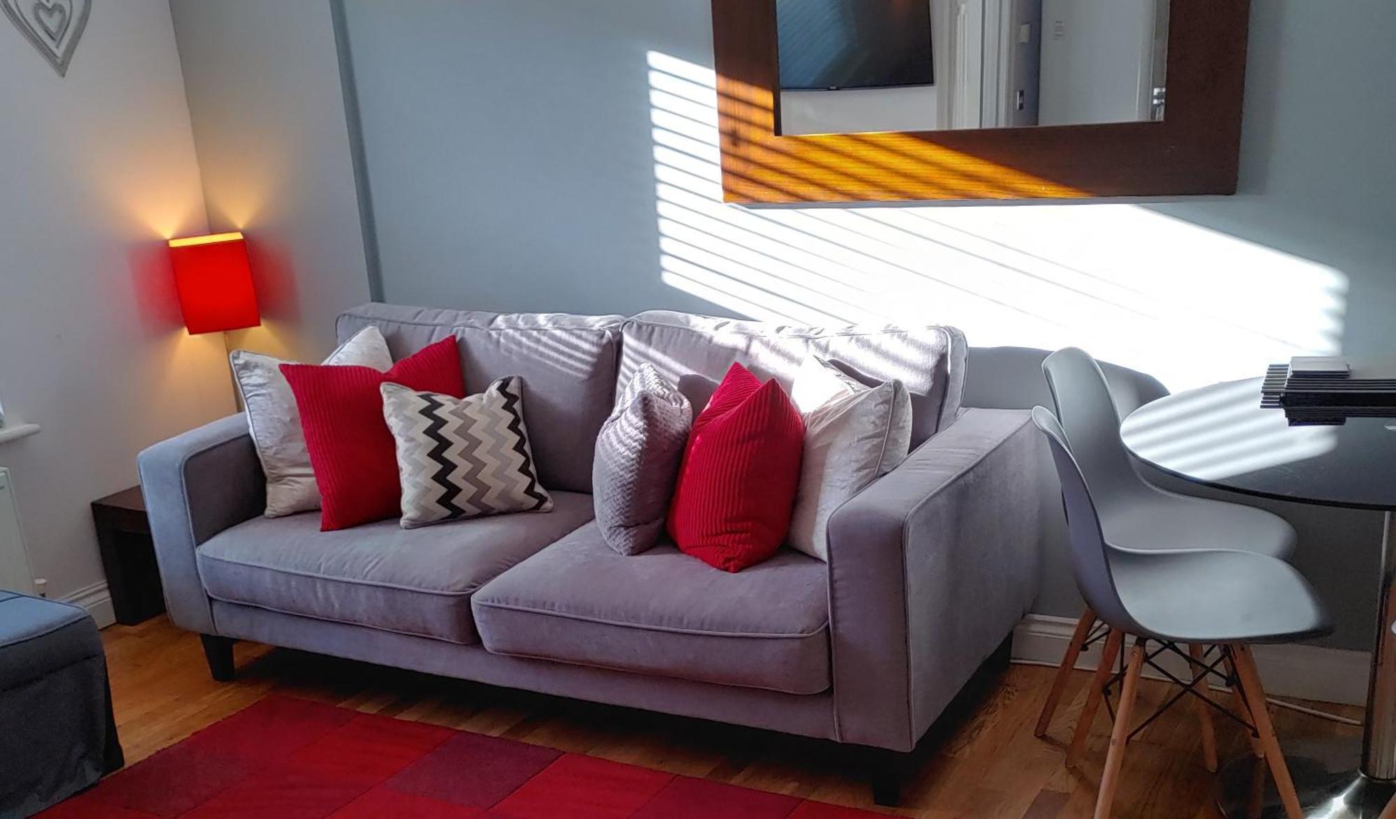 The Bath House Apartments - Free 1St Breakfast - Free Parking מראה חיצוני תמונה