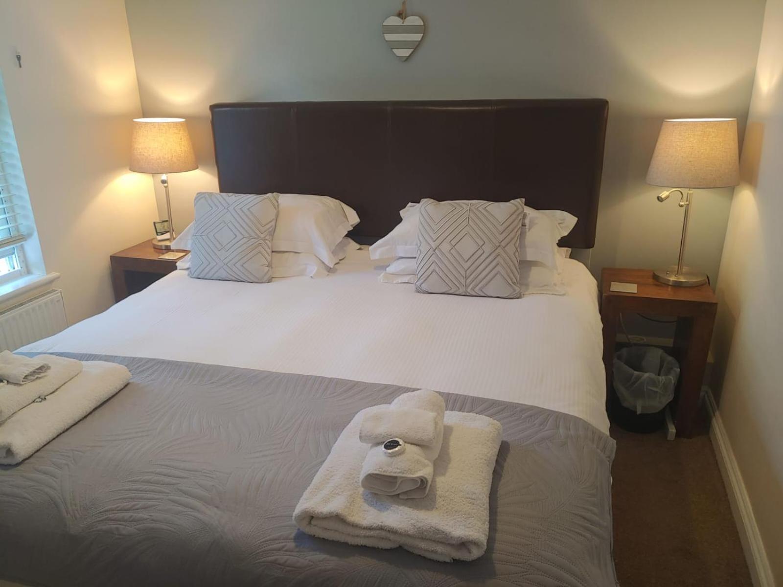 The Bath House Apartments - Free 1St Breakfast - Free Parking חדר תמונה